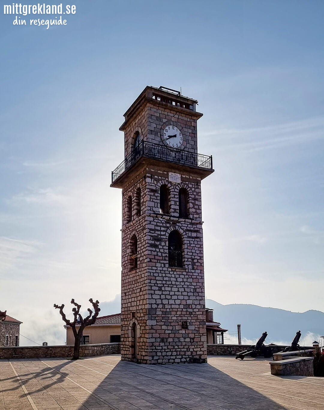 Klocktornet vid Agios Georgios Arachova